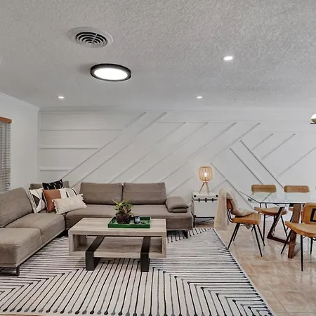 The Dreamcatcher - 4 Bed, 2 Bath, Private Heated Pool, Bbq, Game Room, Park Fort Lauderdale Exterior photo