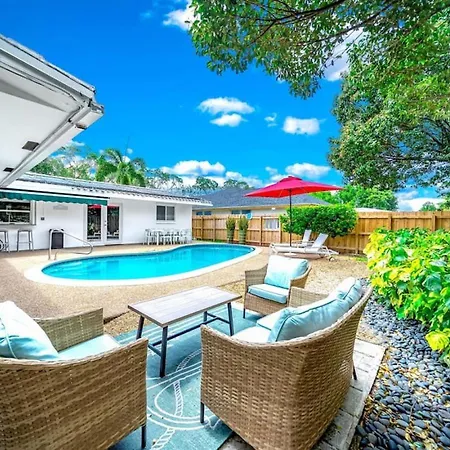 The Dreamcatcher - 4 Bed, 2 Bath, Private Heated Pool, Bbq, Game Room, Park Fort Lauderdale Exterior photo