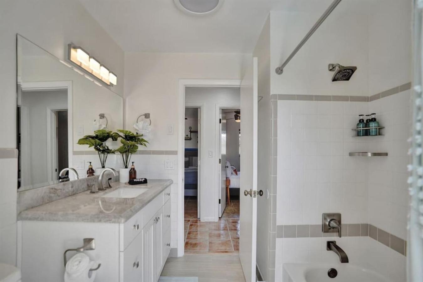 The Dreamcatcher - 4 Bed, 2 Bath, Private Heated Pool, Bbq, Game Room, Park Holiday home
