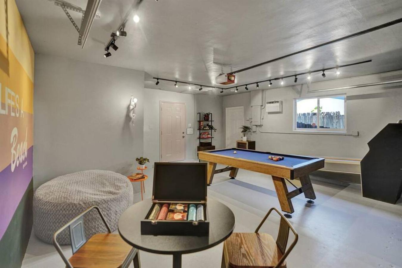 The Dreamcatcher - 4 Bed, 2 Bath, Private Heated Pool, Bbq, Game Room, Park Holiday home Fort Lauderdale
